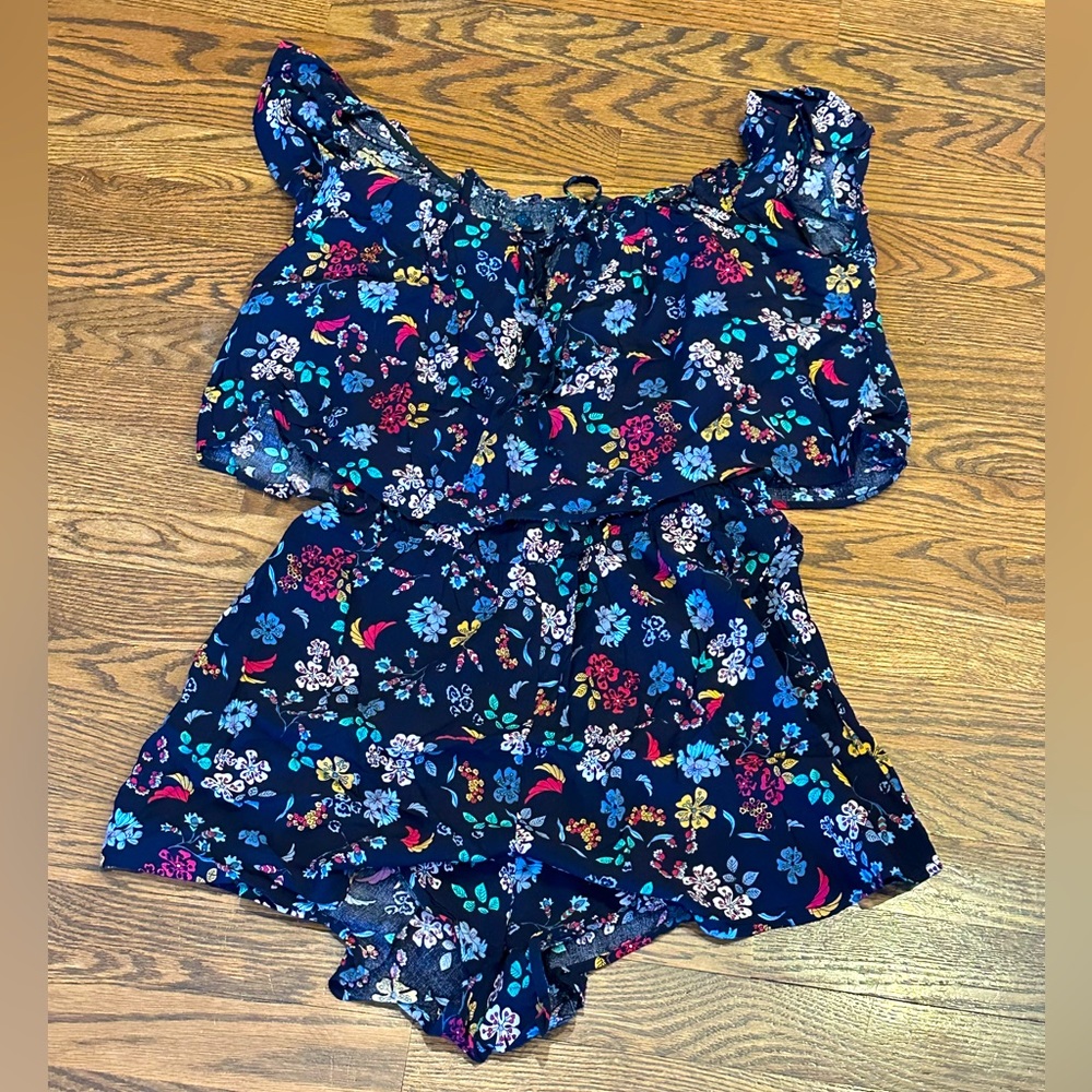Lovoosh Floral Tie Front Romper with Overlay. Large